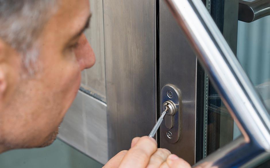 serrurier tarif changement serrure Champcueil